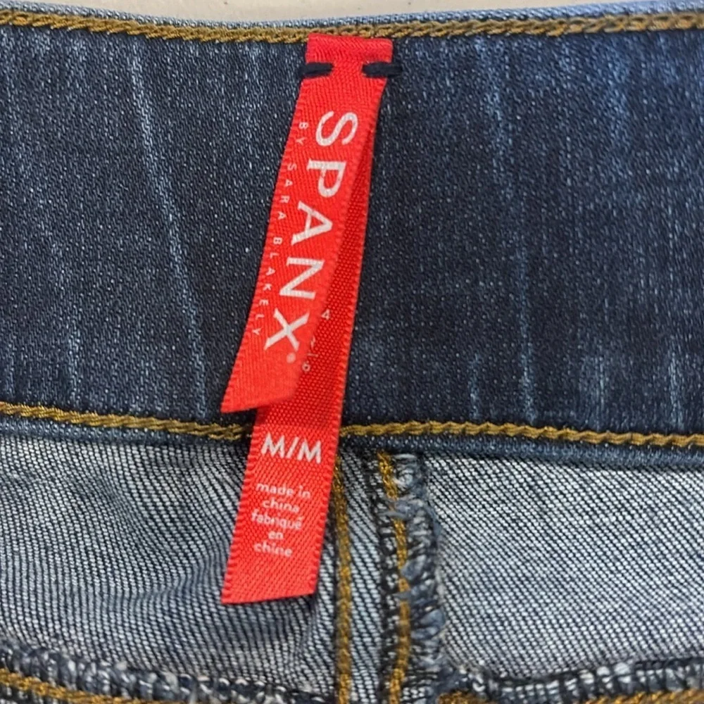 Spanx Distressed Womans Medium Ankle Skinny Pull-On Raw Hem Jeans